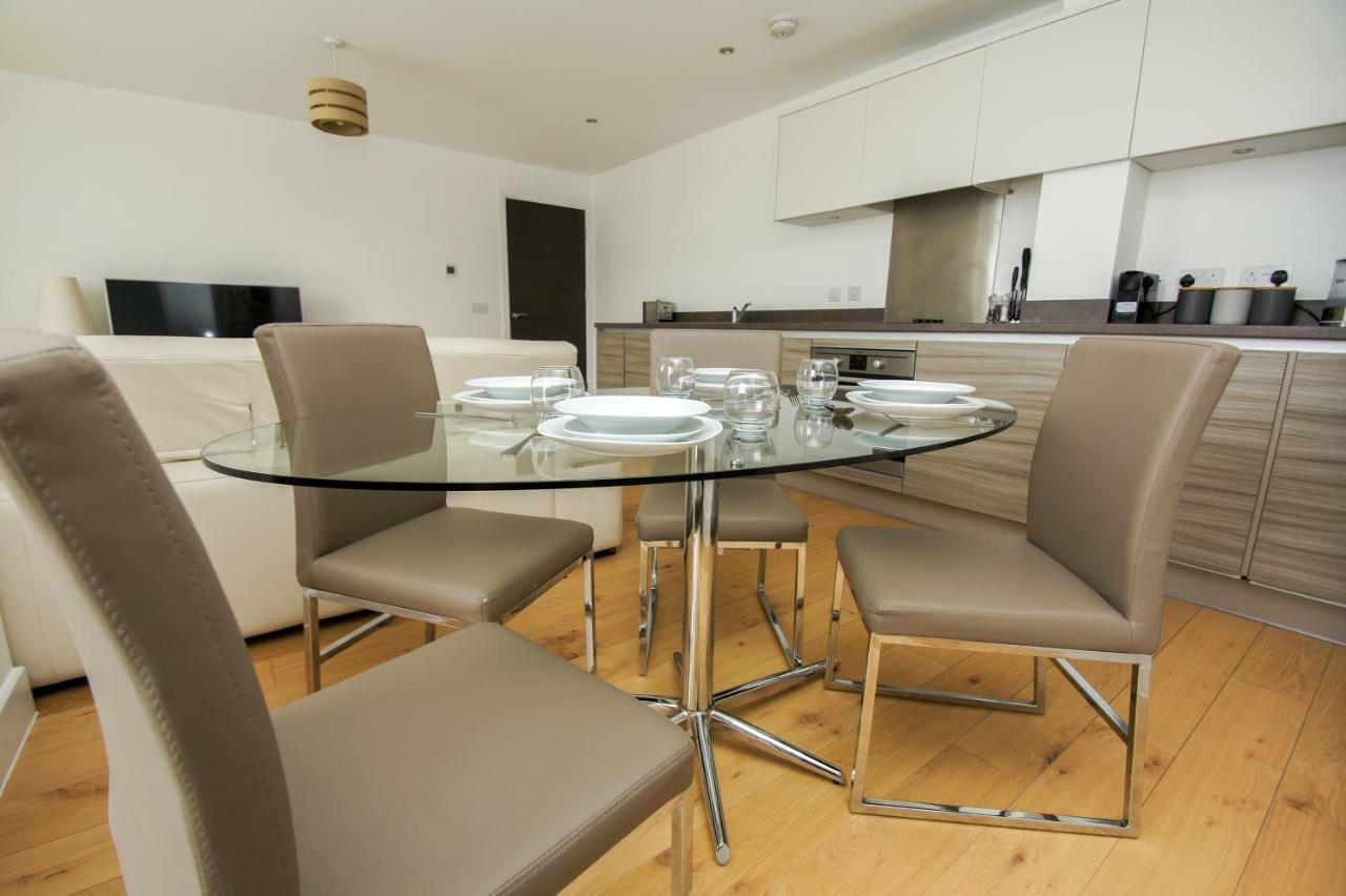 Orion Marina Sea View - Parking - By Brighton Holiday Lets Exterior photo